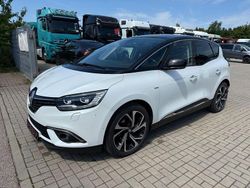 Schwarz Gebraucht 2017 Renault Scénic IV Bose Edition Van / Kleinbus | 10.900 € (Fairer Preis)