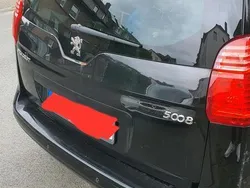 Schwarz Gebraucht 2011 Peugeot 5008 Van / Kleinbus | 6.200 € (Fairer Preis)