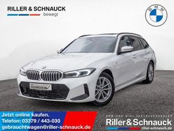 Alpinweiss iii Gebraucht 2024 BMW 320 M Sport Kombi | 42.900 € (Fairer Preis)