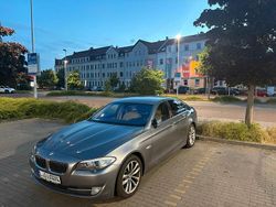 Grau Gebraucht 2013 BMW 520 Luxury Line Limousine | 15.900 € (Fairer Preis)