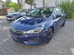 Blau Gebraucht 2017 Opel Astra Kleinwagen | 8.000 € (Guter Preis)