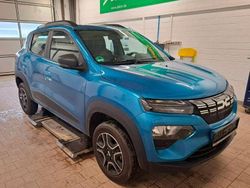 Blau Gebraucht 2023 Dacia Spring Essentiel Kleinwagen | 12.997 € (Fairer Preis)