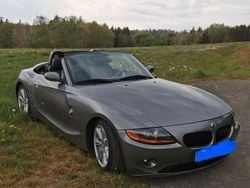 Grau Gebraucht 2003 BMW Z4 Sport Line Cabrio | 8.100 € (Guter Preis)