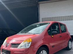 Rot Gebraucht 2005 Renault Modus Authentique Van / Kleinbus | 2.990 € (Etwas zu teuer)