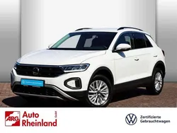 Weiss Gebraucht 2024 VW T-Roc Life SUV | 24.449 € (Fairer Preis)