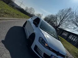 Weiß Gebraucht 2016 VW Golf VII GTI Limousine | 15.500 € (Superpreis)