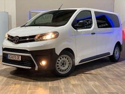 Weiß Gebraucht 2021 Toyota Proace Comfort Van / Kleinbus | 18.990 € (Fairer Preis)