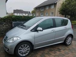 Silber Gebraucht 2011 Mercedes A200 Limousine | 5.500 € (Etwas zu teuer)