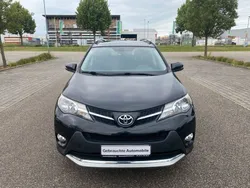 Schwarz Gebraucht 2015 Toyota RAV4 Edition SUV | 13.850 € (Guter Preis)