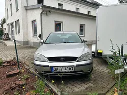 Silber Gebraucht 2002 Ford Mondeo Trend Limousine | 600 € (Superpreis)