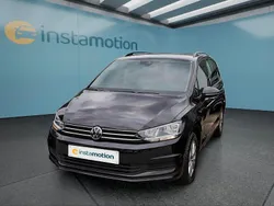 Schwarz Gebraucht 2024 VW Touran Van / Kleinbus | 29.199 € (Guter Preis)