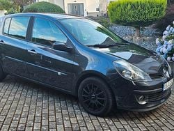 Schwarz Gebraucht 2006 Renault Clio II Dynamique Limousine | 3.550 € (Guter Preis)