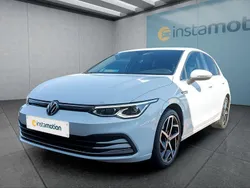 Weiß Gebraucht 2020 VW Golf VII Kleinwagen | 25.449 €