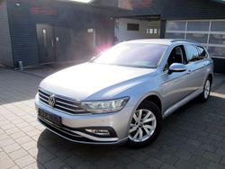 Silber Gebraucht 2022 VW Passat Business Limousine | 25.990 € (Etwas zu teuer)