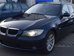 Blau Gebraucht 2007 BMW 320 Kombi | 2.000 € (Guter Preis)