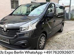 Schwarz Gebraucht 2016 Renault Trafic Van | 8.999 € (Guter Preis)