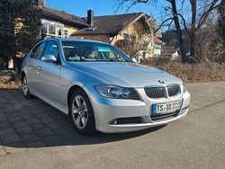 Silber Gebraucht 2005 BMW 325 Limousine | 7.999 € (Fairer Preis)
