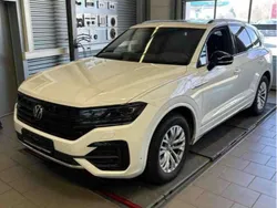 0q pure white Gebraucht 2021 VW Touareg R-line SUV | 53.881 € (Etwas zu teuer)