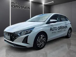 Weiß Gebraucht 2024 Hyundai i20 Trend Limousine | 19.790 € (Fairer Preis)