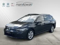 Grau Gebraucht 2021 VW Golf VIII Life Kombi | 19.290 € (Fairer Preis)