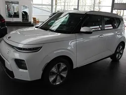 Weiß Gebraucht 2020 Kia Soul EV 3 SUV | 21.490 € (Fairer Preis)