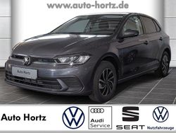Grau Neu 2025 VW Polo Life Limousine | 27.499 € (Teuer)