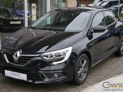 Black pearlschwarz metallic (metallic) Gebraucht 2016 Renault Mégane III Experience Limousine | 9.900 € (Fairer Preis)