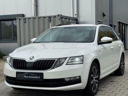 Weiß Gebraucht 2020 Skoda Octavia Soleil Kombi | 13.700 € (Etwas zu teuer)