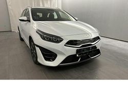 Weiß Gebraucht 2022 Kia Ceed Sportswagon Spirit Kombi | 21.900 € (Guter Preis)