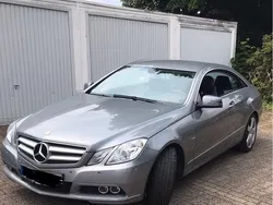 Grau Gebraucht 2010 Mercedes E250 Coupé | 28.500 €
