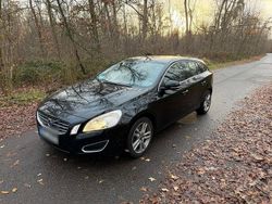 Gebraucht 2011 Volvo V60 Momentum Kombi | 4.750 € (Guter Preis)