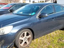 Blau Gebraucht 2012 Volvo S60 Momentum Limousine | 10.600 € (Etwas zu teuer)