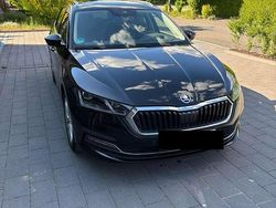 Schwarz Gebraucht 2020 Skoda Octavia First Edition Kombi | 22.890 € (Etwas zu teuer)