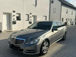 Grau Gebraucht 2011 Mercedes E220 Avantgarde Kombi | 9.800 € (Fairer Preis)