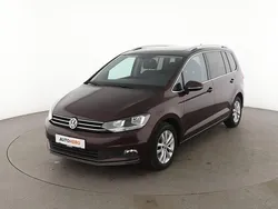 Rot Gebraucht 2019 VW Touran Highline Van / Kleinbus | 23.110 € (Fairer Preis)