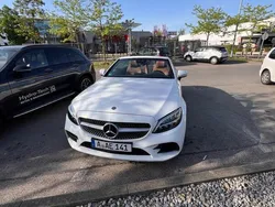 Weiß Gebraucht 2019 Mercedes C180 Cabrio | 27.000 €