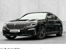 Schwarz Gebraucht 2022 BMW 745e M Sport Limousine | 52.480 € (Guter Preis)