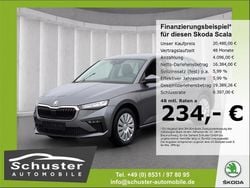 Graphitegrau metallic (metallic) Gebraucht 2025 Skoda Scala Essence Kleinwagen | 20.480 € (Guter Preis)