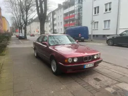 Rot Gebraucht 1992 BMW 525 Limousine | 6.500 €
