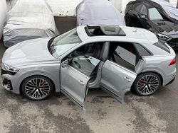 Grau Neu 2025 Audi Q8 S-Line SUV | 110.950 €