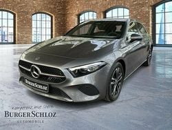 Grau Gebraucht 2025 Mercedes A200 Progressive Limousine | 29.980 € (Fairer Preis)