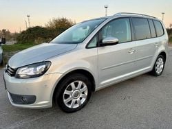 Gold Gebraucht 2013 VW Touran Highline Van / Kleinbus | 6.000 € (Superpreis)