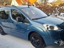 Grau Gebraucht 2009 Peugeot Partner Tepee Van / Kleinbus | 4.250 € (Guter Preis)