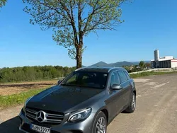 Grau Gebraucht 2019 Mercedes GLC220 AMG line Limousine | 23.399 € (Fairer Preis)