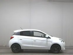 Island weiss Gebraucht 2015 Mitsubishi Space Star Diamant Edition Limousine | 2.890 € (Superpreis)