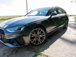 Grau Gebraucht 2020 Audi A4 S-Line Kombi | 35.000 € (Teuer)