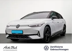 Weiß (gletscherweiß metallic/schwarz) Gebraucht 2024 VW ID.7 GTX Limousine | 51.640 € (Teuer)