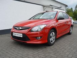 Rot Gebraucht 2010 Hyundai i30 Edition Limousine | 1.800 € (Fairer Preis)