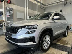 Brillant silber metallic Neu 2024 Skoda Karoq Ambition SUV | 29.500 € (Superpreis)