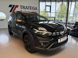 Perlmuttschwarz Gebraucht 2025 Dacia Jogger Extreme Kombi | 24.790 € (Guter Preis)